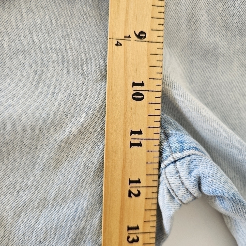 🆕️ Arizona Jeans High Rise Mom Jean Semi- Relaxed fit with tapered leg - Picture 6 of 9